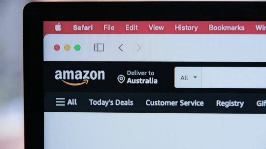 Dlouhá éra Walmartu je u&nbsp;konce. Největší americkou firmou podle tržeb je nově Amazon