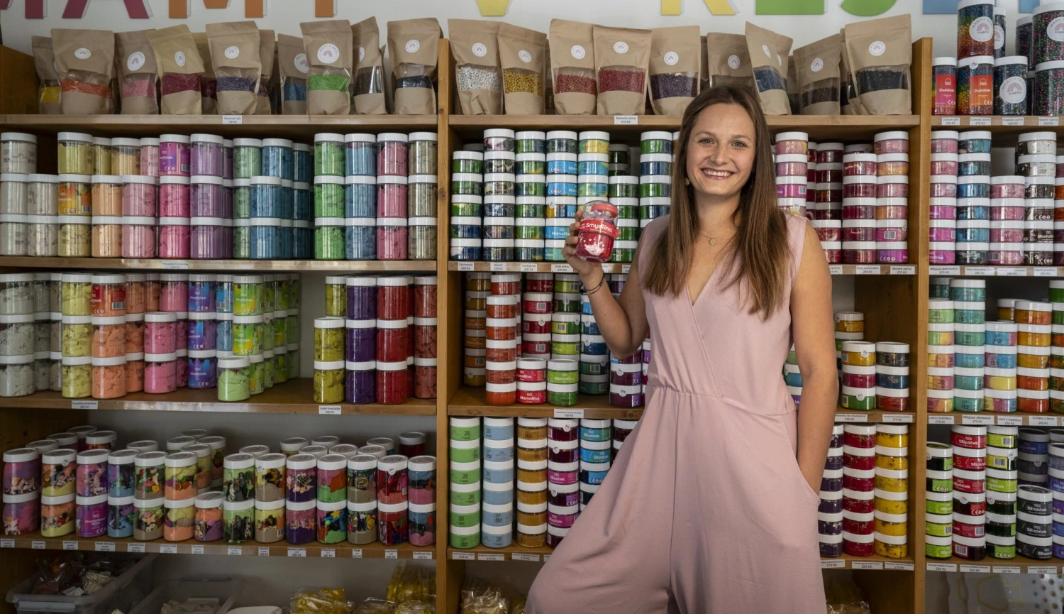 Začala bez půjček i e-shopu. Na modelínách postavila byznys za desítky milionů