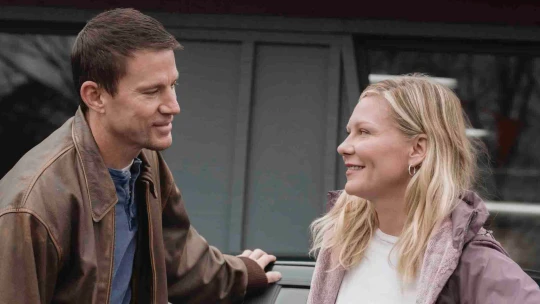 Tatum a Dunst září v netradiční komedii. Nepolapitelný je nenápadný říjnový hit