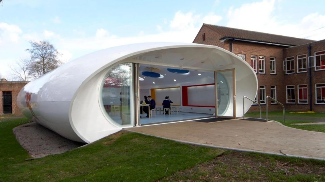 Česko se dočká první stavby Jana Kaplického. Vyroste na golfovém hřišti