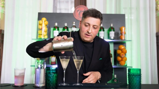 Praha má ke koktejlové špičce blíž, než si myslíme, říká hvězdný barman hotelu W