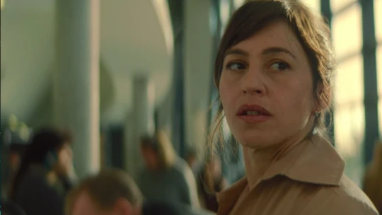 Vklouznout do postele k naprostému cizinci. Nový film hledá spojení beze slov