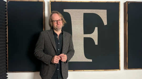 Rozptýlení v lese i na moři. Smrt není tabu, říká Vojtíšek z Pohřebních průvodců