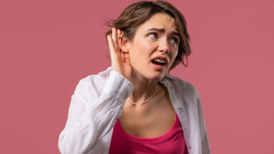 Slyšte, slyšte! Špunty do uší letí, v byznysu kolem sluchu se točí stále víc miliard