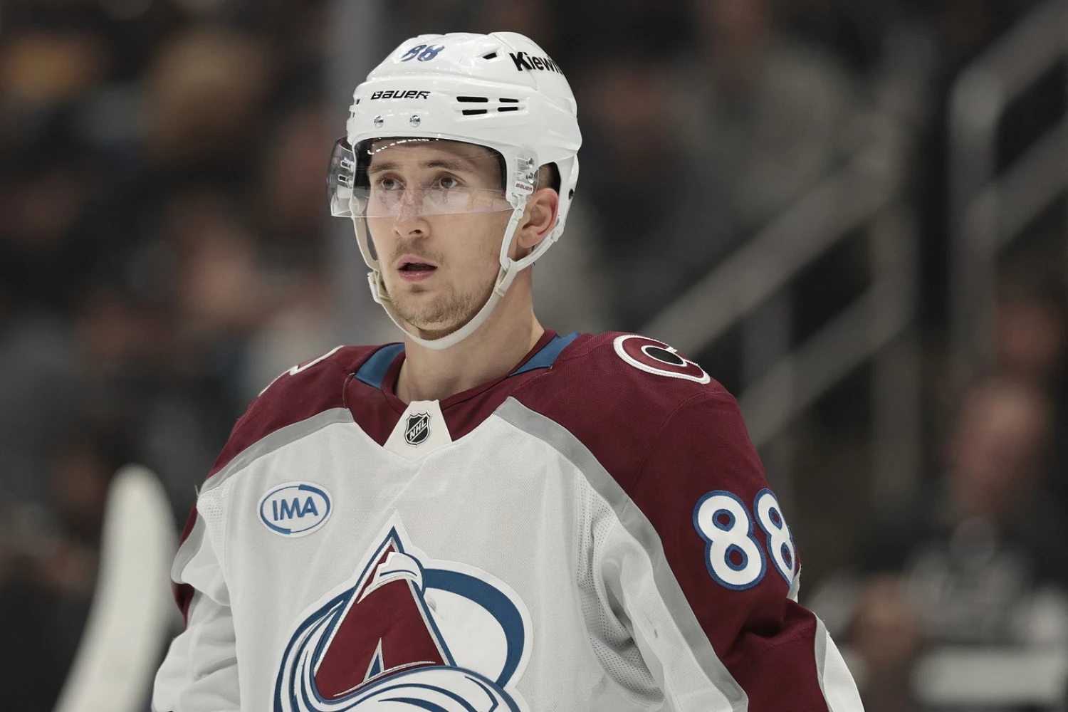 Kolotoč dolarů. NHL se rozjela s platy, Nečase to vystřelilo mezi miliardáře