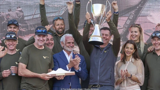 Komárek u kormidla. Vyhrál závod jachet a přirovnal to ke svému byznysu