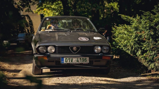 Force majeure. Zažijte s&nbsp;námi závod veteránů Prague Carlsbad Pupp Classic