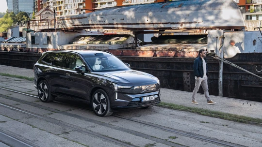 Elektrické Volvo EX90? Nejelegantnější „náklaďák“, jaký si můžete pořídit