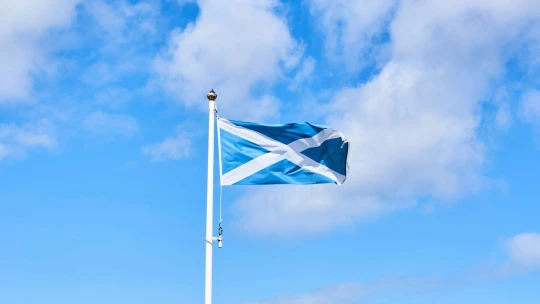 Skotsko vydá vlastní dluhopisy. Jejich rating se vyrovná těm britským