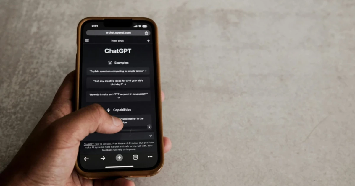 Umělá inteligence může s lidmi manipulovat, varují odborníci a odcházejí z AI firem