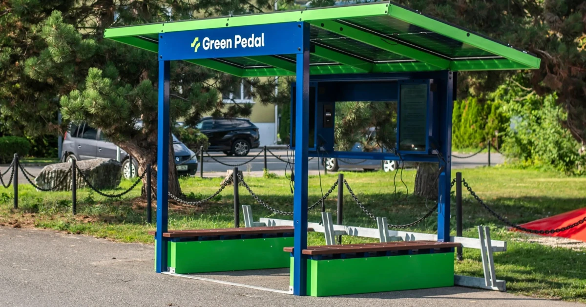 Český startup staví v Rakousku síť samonabíjecích stanic. Vybuduje jich tam 250