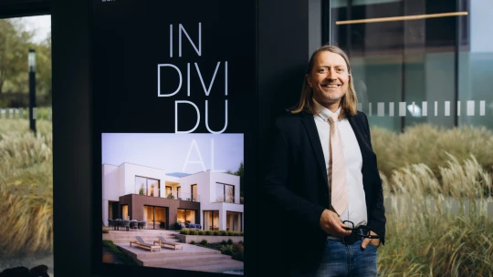 Za čtyři dny k&nbsp;hotovému domu. Jak skupina ELK mění luxusní bydlení v&nbsp;Česku?