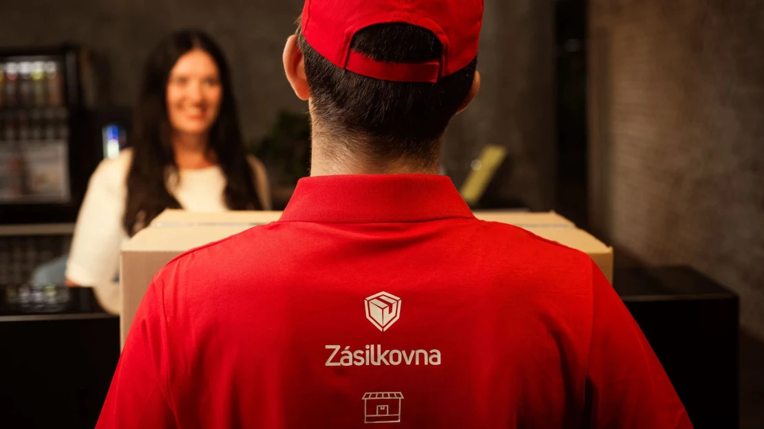 Zásilkovna roste, Česká pošta strádá. Soukromník předbíhá stát úchvatným tempem