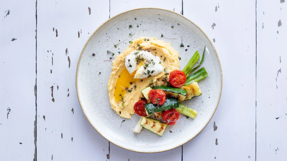 Na školní hrachovku zapomeňte. Moderní verze s parmezánem & vejcem je jiná liga