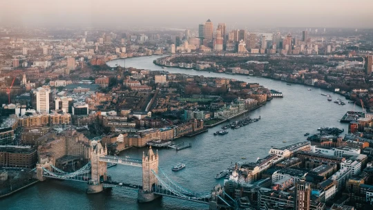 Tady je sto nejlepších měst na světě pro život, práci a zábavu. Jak si vedla Praha?