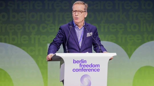 Musíme mnohem víc investovat, jinak se nerozjedeme, říká uznávaný ekonom