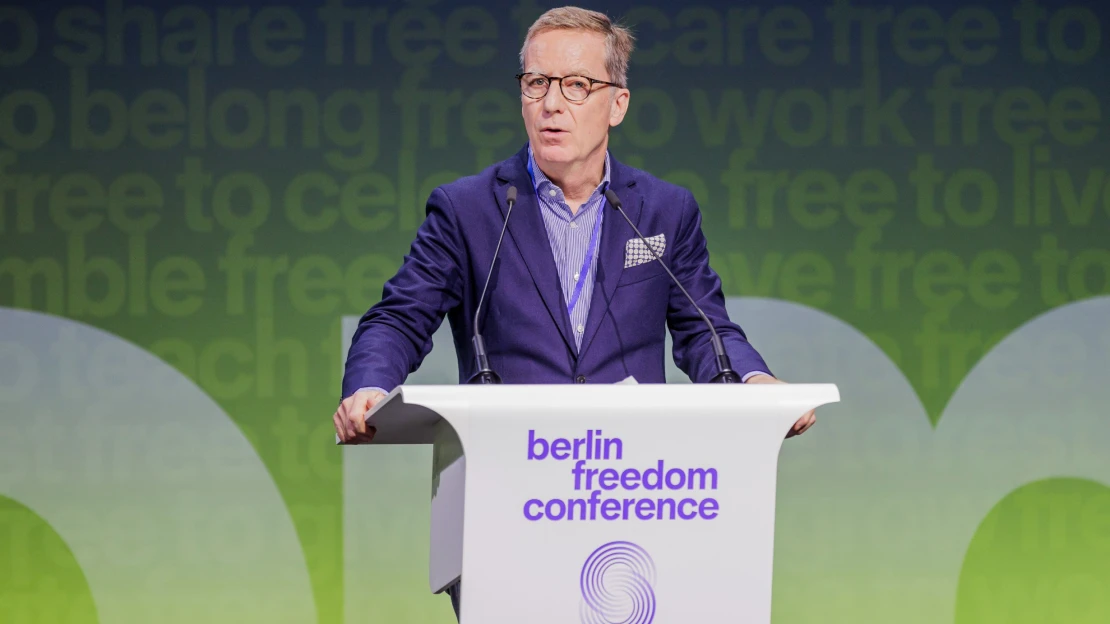 Musíme mnohem víc investovat, jinak se nerozjedeme, říká uznávaný ekonom