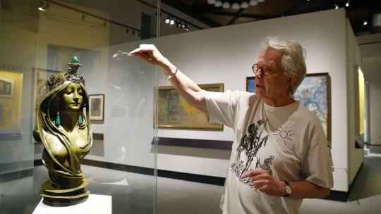 V pražské aukční síni padl další rekord. Muchova plastika Příroda se vydražila za 18,35 milionu korun