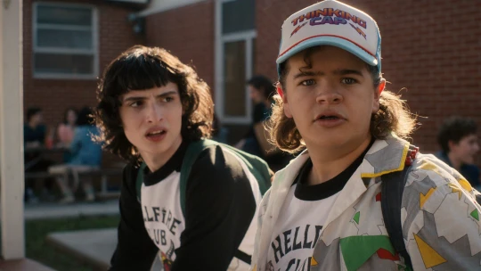 Je to asi nejvelkolepější seriálová věc vůbec, lákají hvězdy Stranger Things na finále