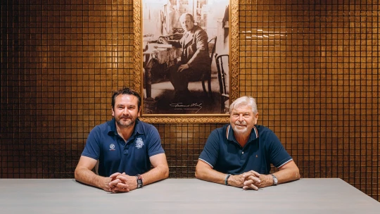 Reklamy, na nichž bruslí hokejoví mistři. Příběh rodu Hochů začal už před 120 lety