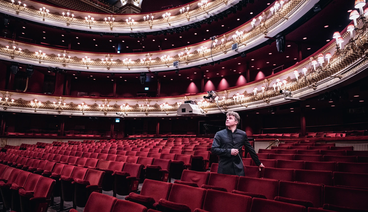 Dirigent roku je z Česka. Hudba je dokonalá pravda, říká Jakub Hrůša