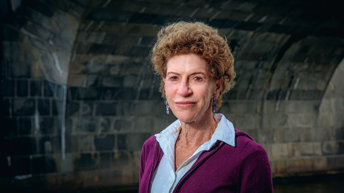 Vzdala se jména Rockefeller, žila ve favele. Teď učí miliardáře dávat lépe