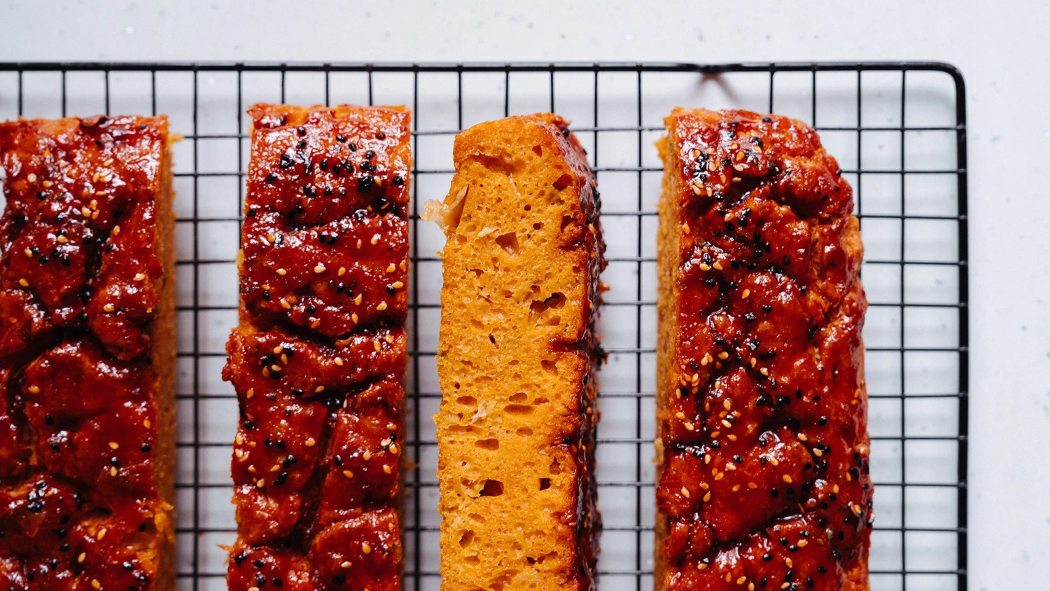 Vánoční občerstvení vyřešeno. Kimchi focaccia přebije nudu i&nbsp;cukroví