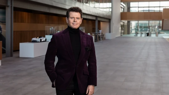 Konec éry McGoverna. Jaguar propustil designéra, který stál za kontroverzní přeměnou značky