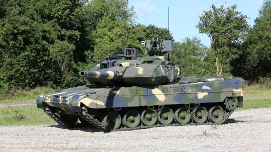 Strnad uzavřel další smlouvu. Tatra bude vyrábět podvozky pro tanky, v&nbsp;Kopřivnici přibydou pracovní místa