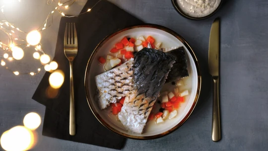 Staročeský kapr na modro. Lehká alternativa ke smažené rybě i&nbsp;nápaditý předkrm