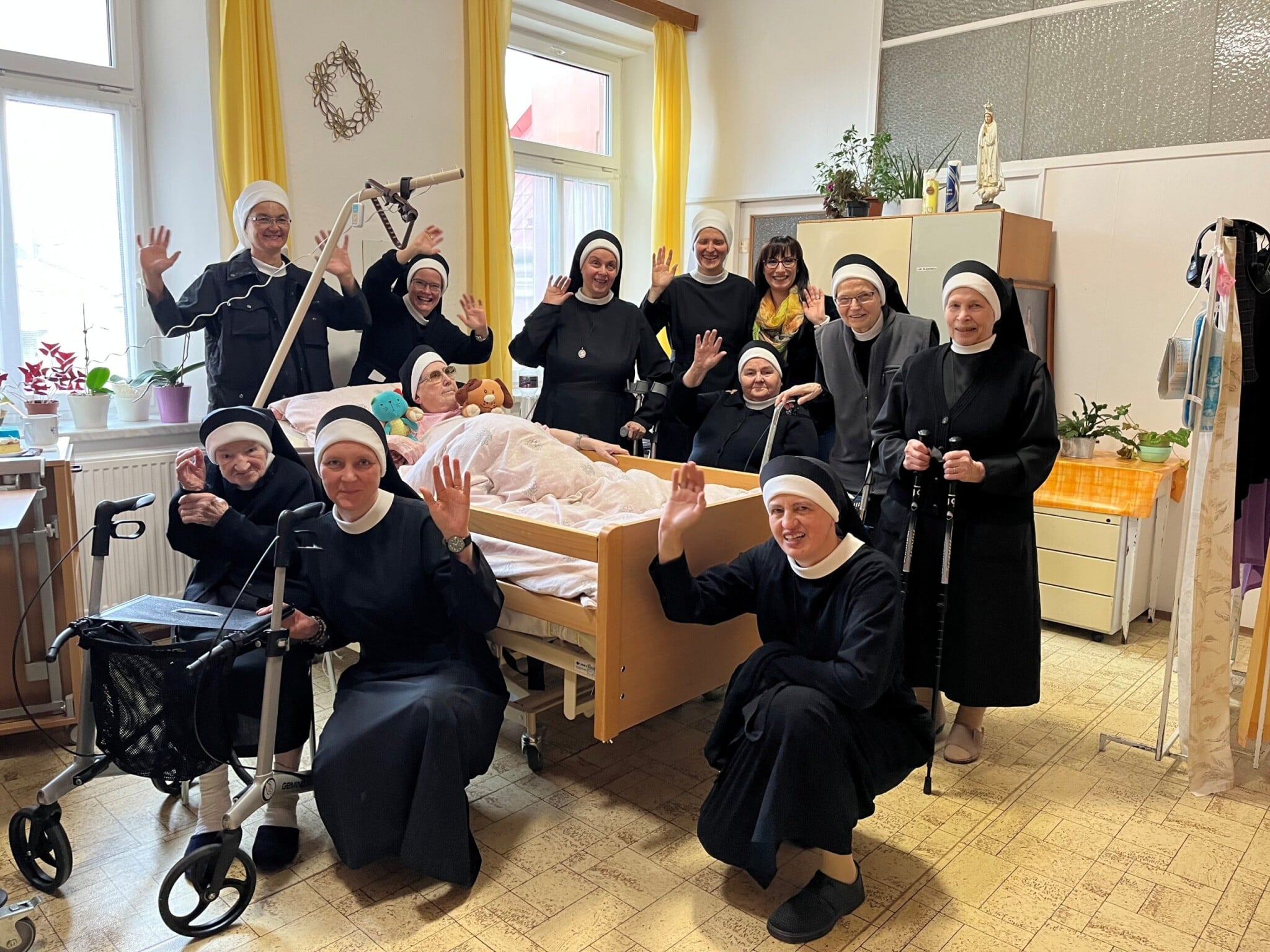 Pečovaly o Václava Havla. Dnes Nadace sester Boromejek drží pohromadě síť péče