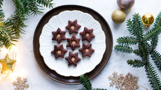 Hříšně temné linecké. Čokoláda se slaným karamelem bude vaše top cukroví