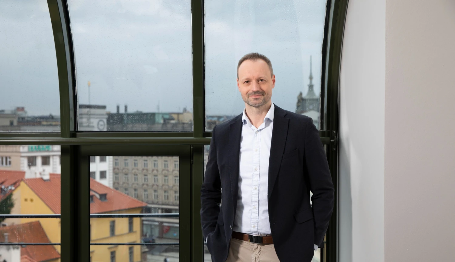 Zahrál si NHL, teď hraje Petr Míka a jeho firma první ligu mezi realitkami