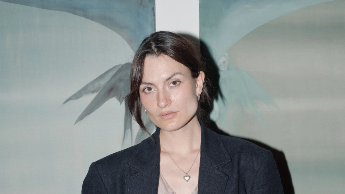 Malířka temných emocí, která nadchla i ve světě. Kde se vzal úspěch Anny Ruth?