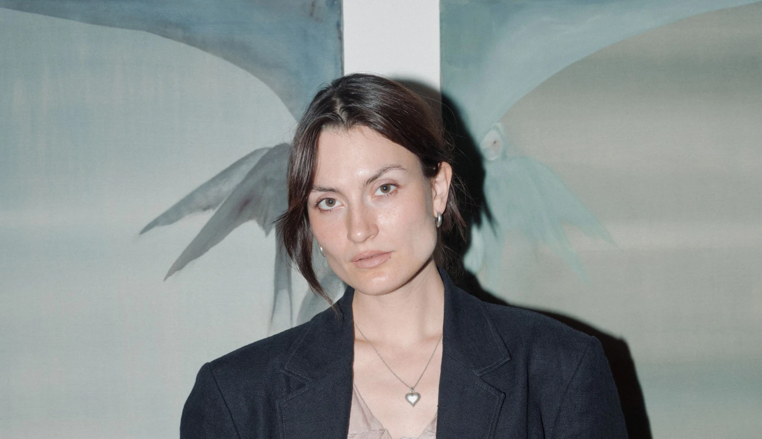 Malířka temných emocí, která nadchla i&nbsp;ve světě. Kde se vzal úspěch Anny Ruth?