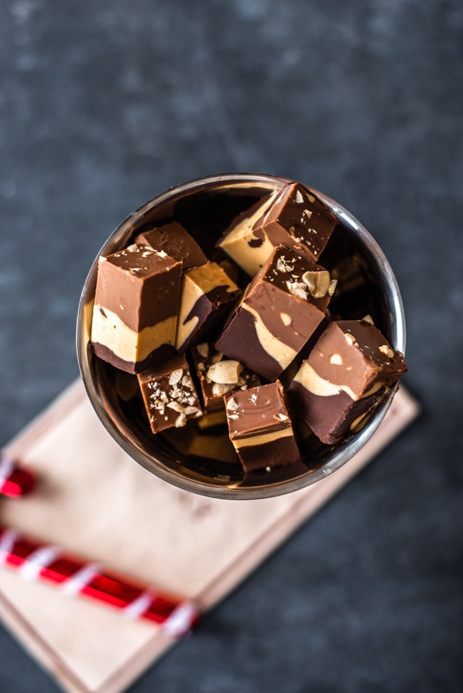 Arašídový nugát ze dvou surovin. Nepečené cukroví, co se vždycky povede