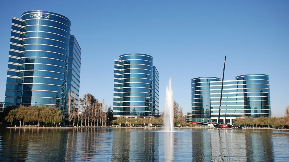 Oracle propouští další tisíce zaměstnanců. Firma sází na reorganizaci a nástup AI