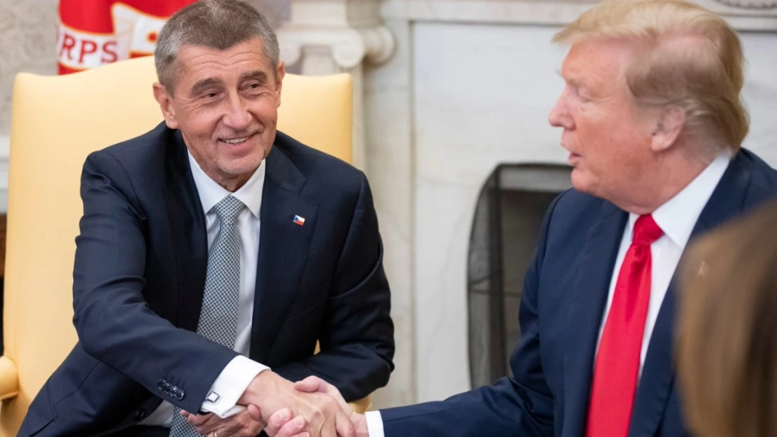 Babiš si telefonoval s&nbsp;Trumpem. Řešili konec války i&nbsp;Visegrádskou skupinu