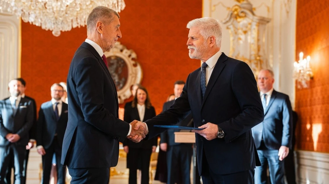 Prezident Pavel jmenoval Babiše premiérem. Turek mezi ministry chybí