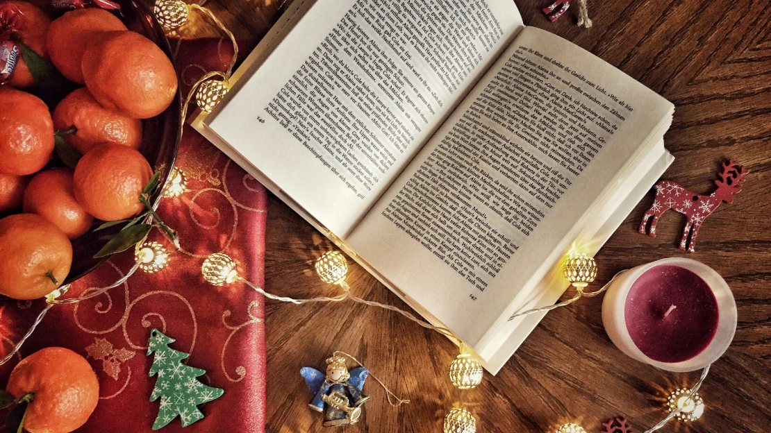 Knižní trháky si šetříme na konec roku, říkají nakladatelství. Co se nejvíc prodává?