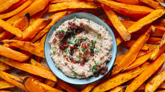 Baconnaise. Protože před Vánocemi už dieta stejně nemá smysl