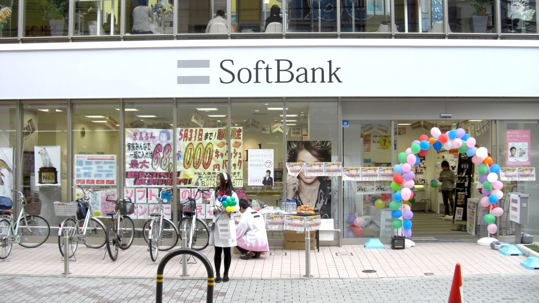 SoftBank vydává dluhopisy za více než jedenáct miliard dolarů. Financuje jimi OpenAI