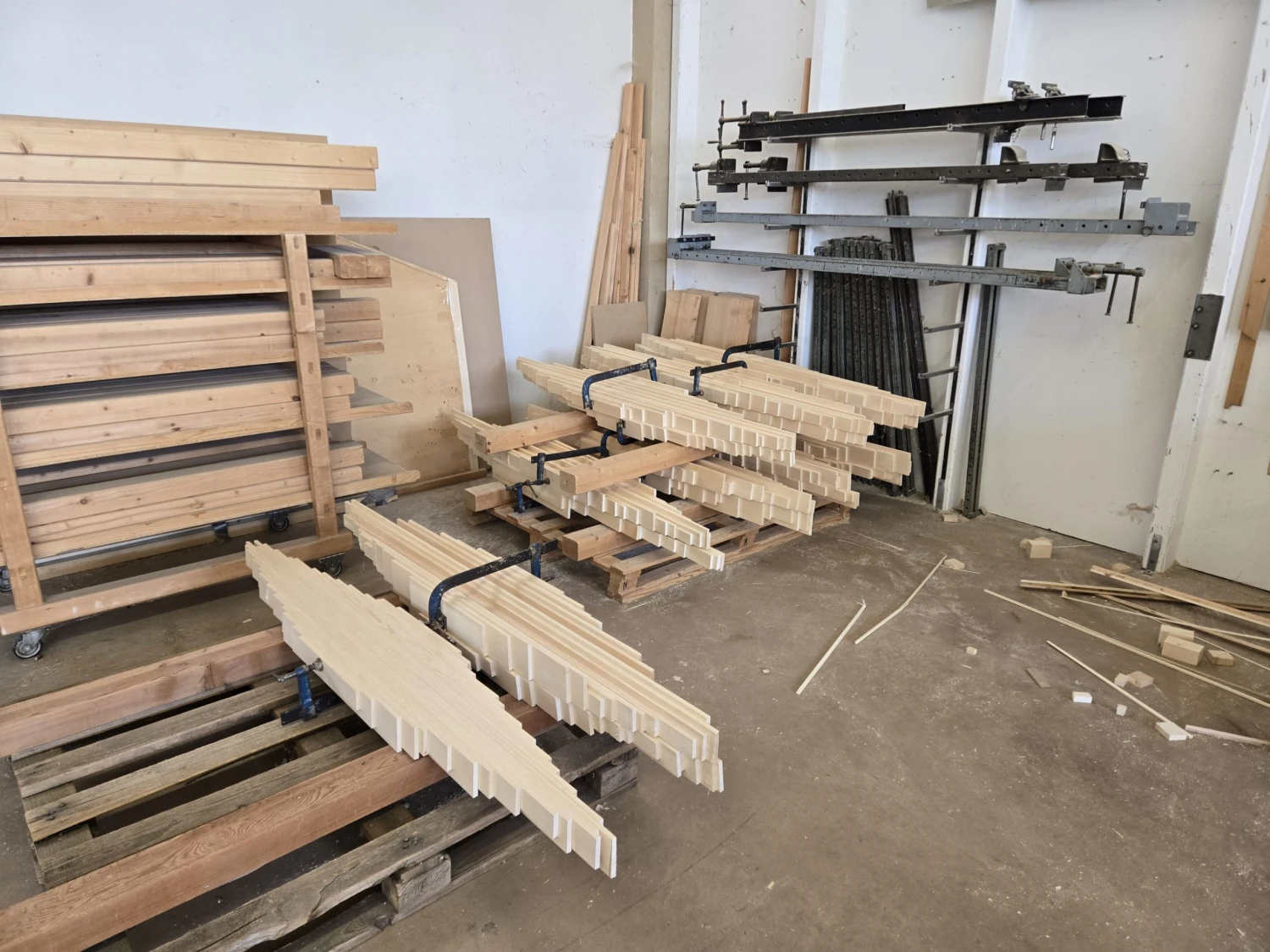 laťky z nich se tvoří rezonanční deska pro piana