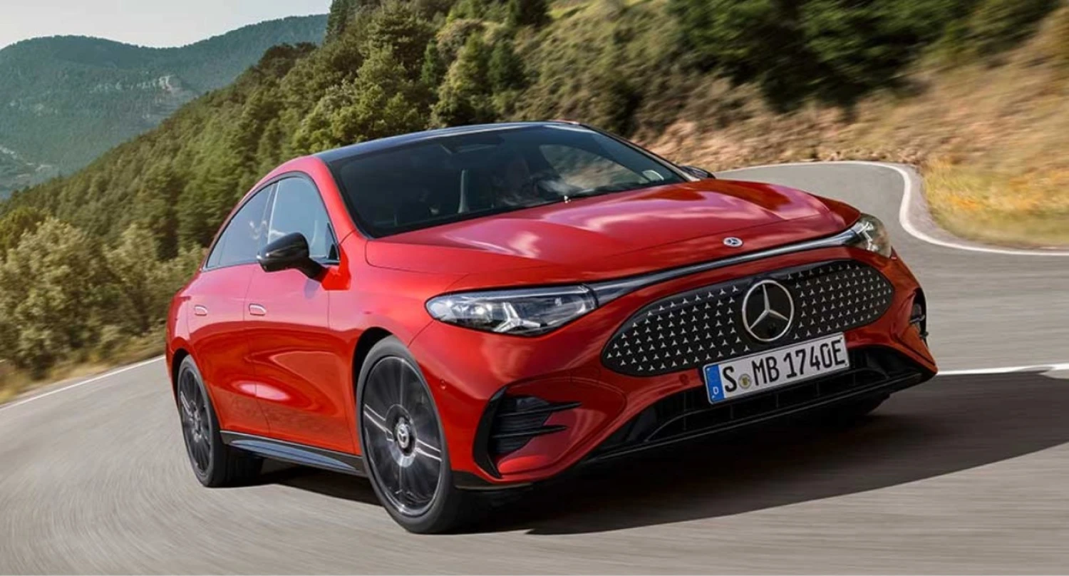 Nejslabší zisk od začátku pandemie. Mercedesu loni klesl téměř o&nbsp;polovinu