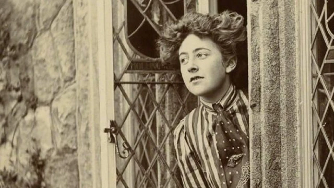 Zabila spoustu lidí, ale jen na papíře. I&nbsp;sám život Agathy Christie byl detektivkou