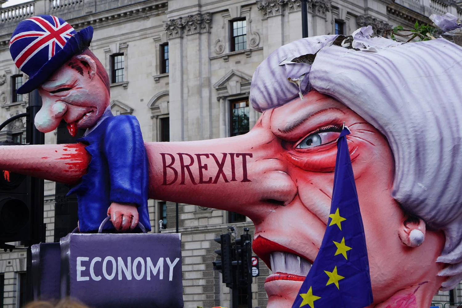 Ranní výběr: Je Británie ready na návrat do EU? Salač rozzářil Brno, Kinský jedničkou Spurs