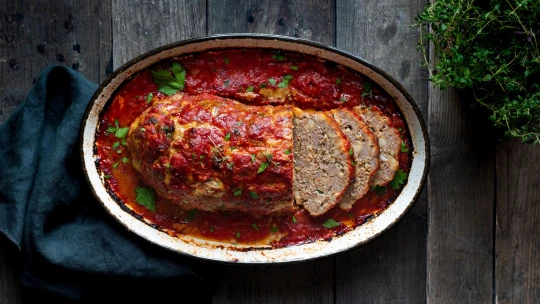 Sekaná po italsku. Nechybí parmezán, bylinky ani rajčatová omáčka