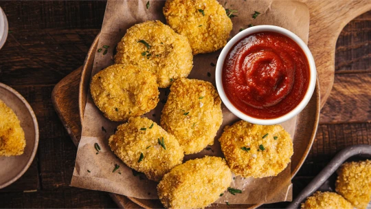 Domácí kuřecí nugety jako malá odměna bez zbytečných ingrediencí