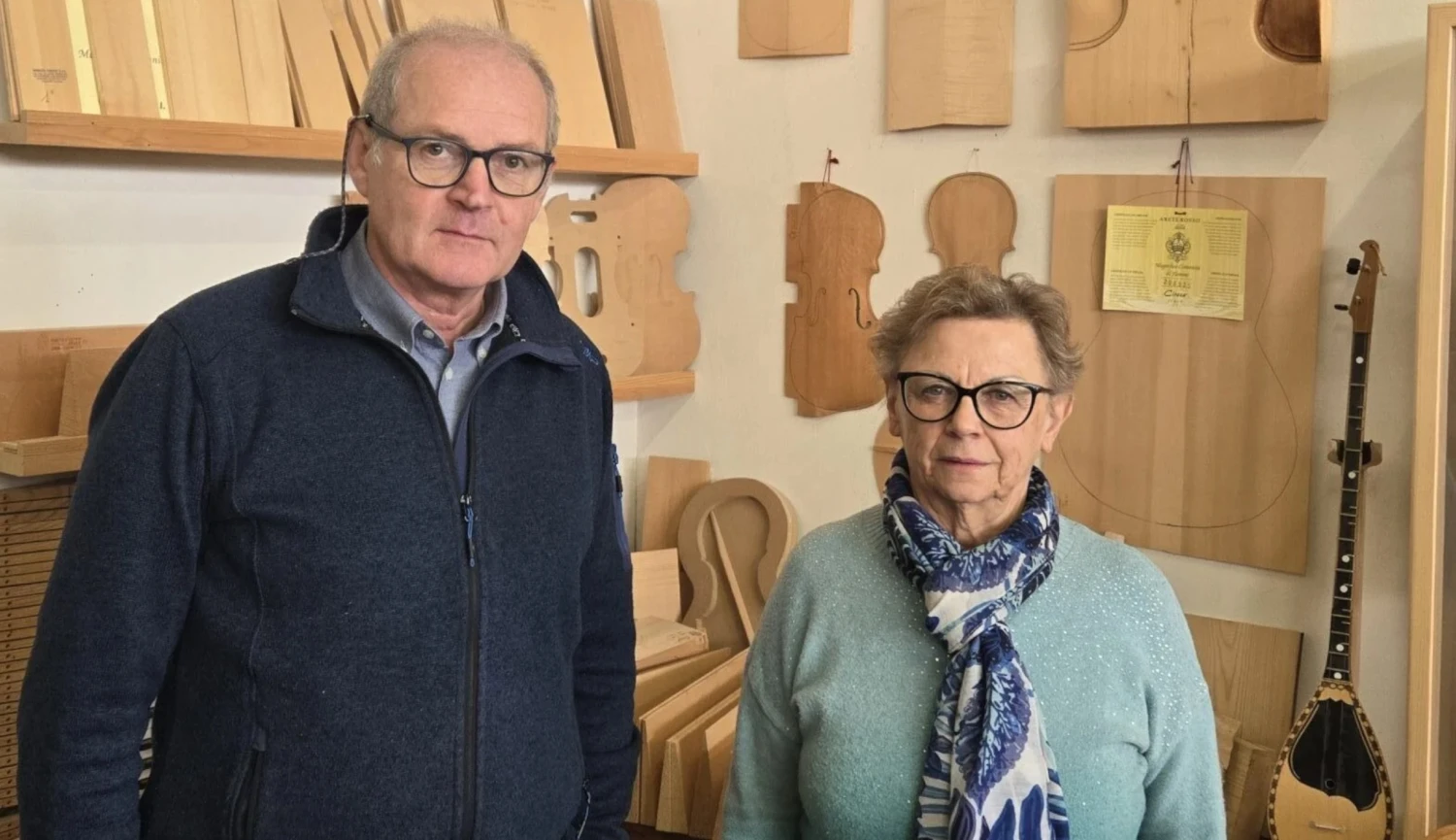 Tady se rodí duše pro Petrof. Příběh firmy, bez které by piana světových značek mlčela