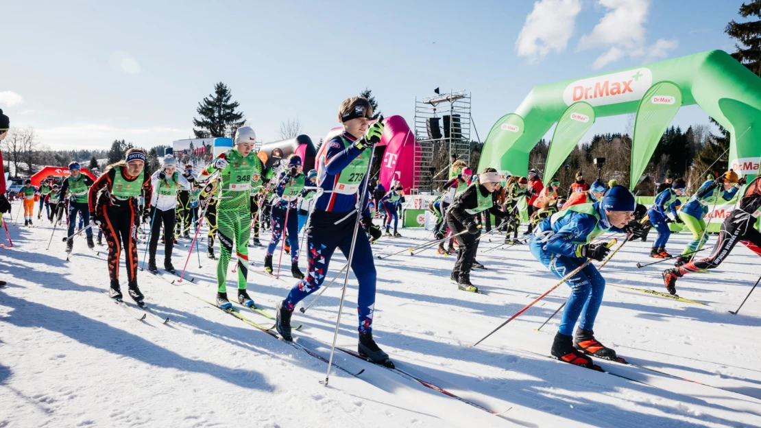 Jizerská padesátka bude letos rekordní. Legendární závod přitahuje i&nbsp;byznys